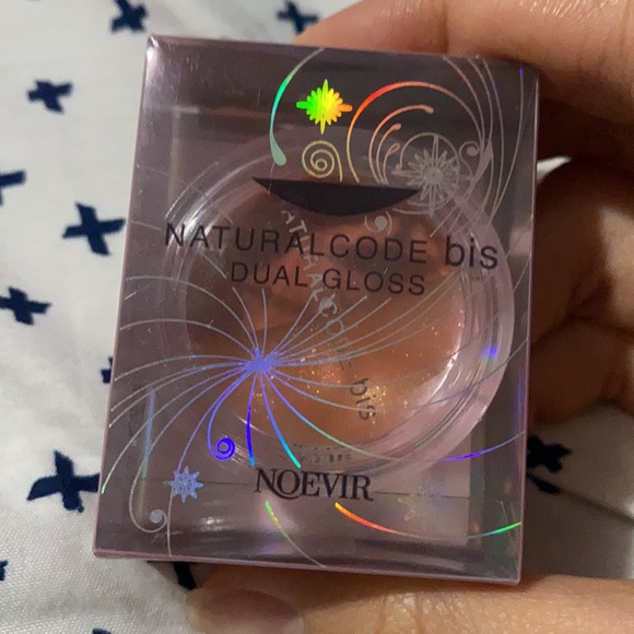 Makeup bundle!! - Picture 6 of 6